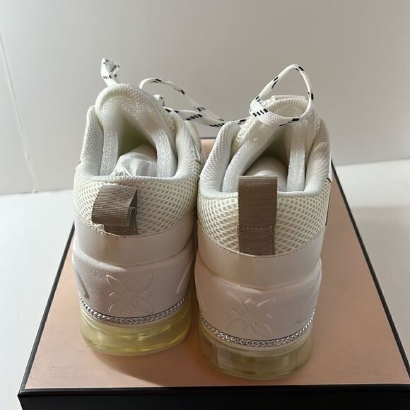 BCBGeneration Weddi Metallic Wedge Sneakers size 8.5 M - Picture 5 of 6